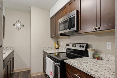 8400 W. 108Th Terrace 1-2 Beds Apartment for Rent Photo Gallery 1